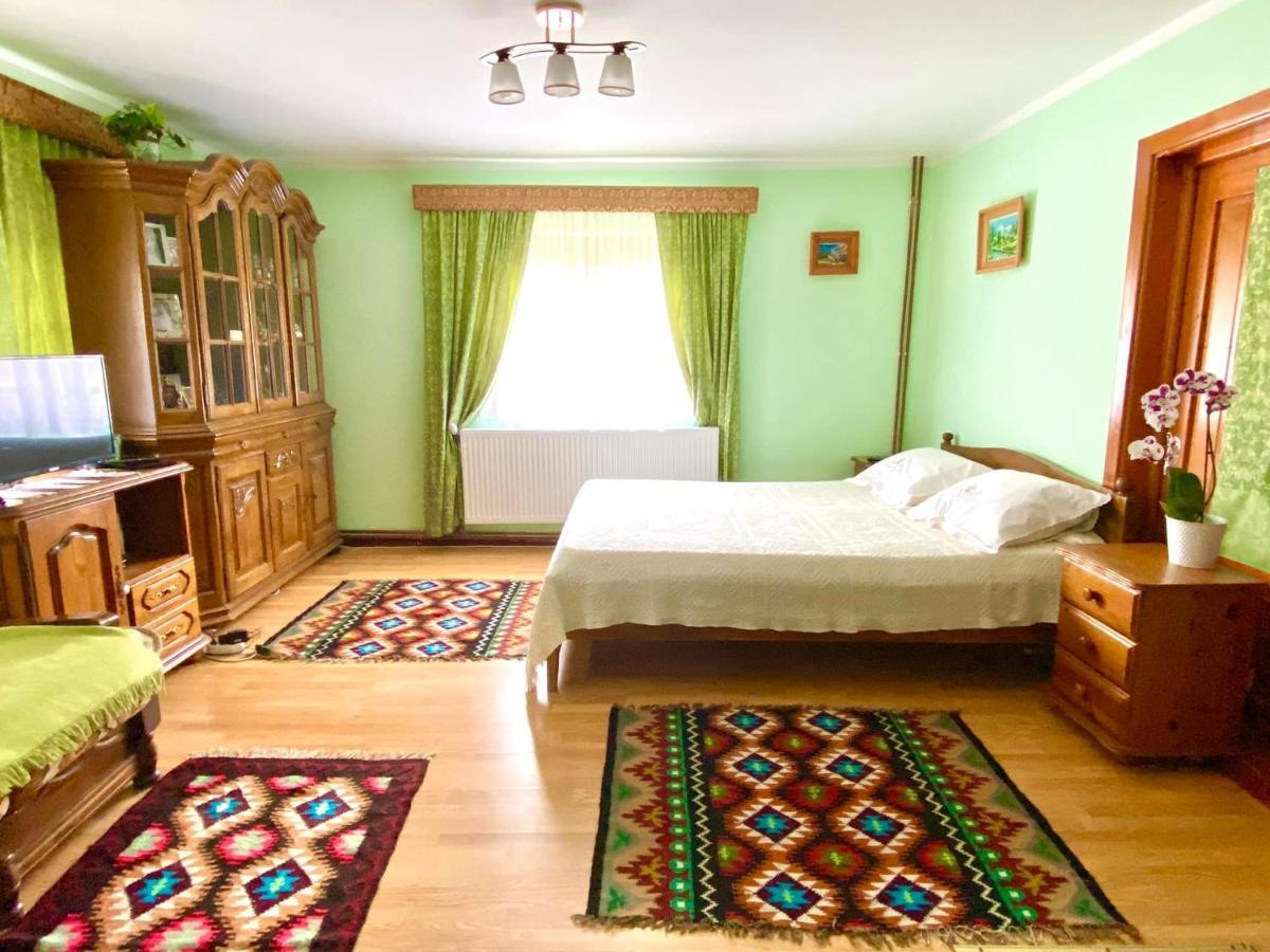Отель Casa Agroturistica Tarancuta Din Ватра Молдовицей Экстерьер фото