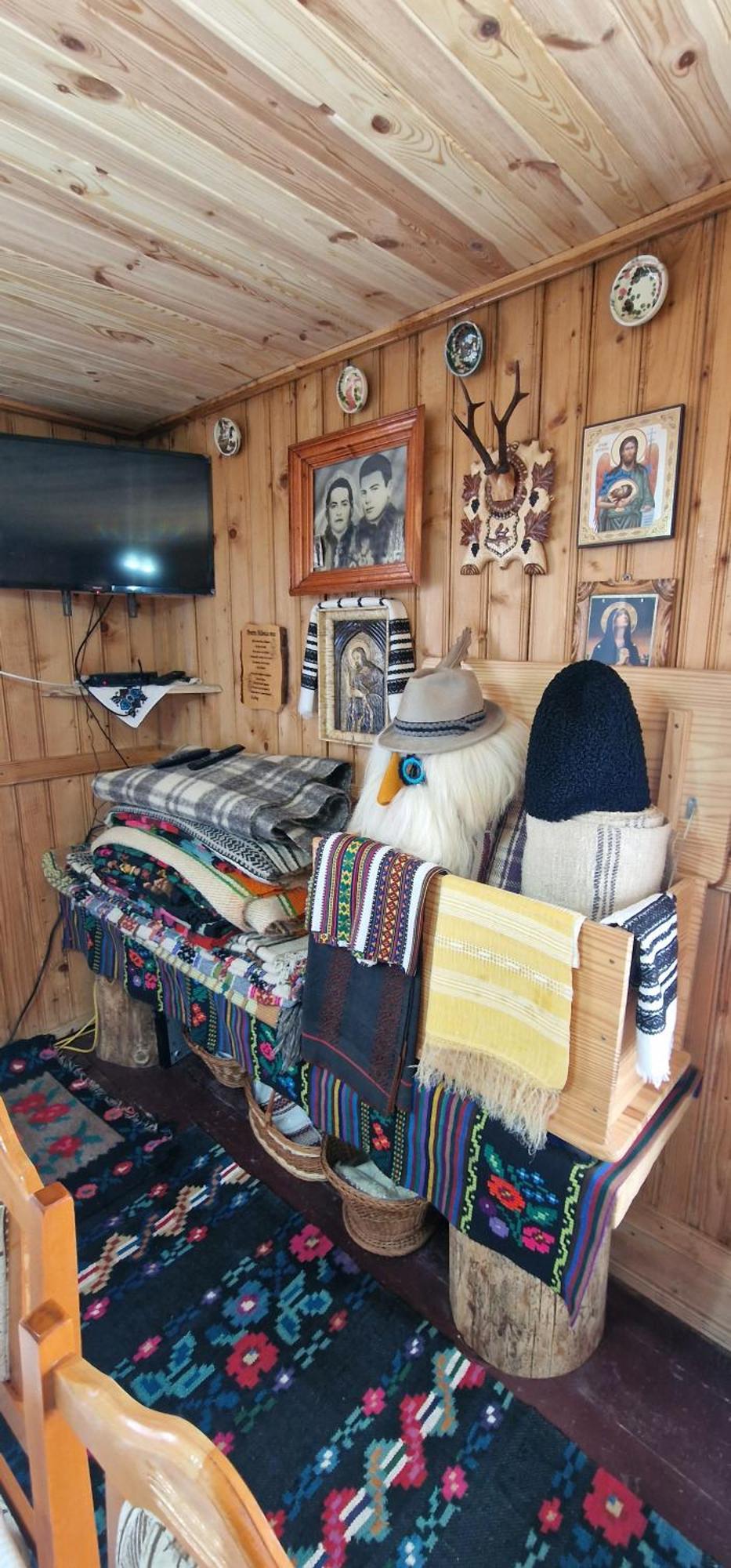 Отель Casa Agroturistica Tarancuta Din Ватра Молдовицей Экстерьер фото